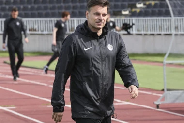 (SASTAV) STANOJEVIĆ ŠOKIRAO: Trener Partizana NAPRAVIO veliko iznenađenje!