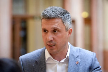 Ministar Jovanović odbrusio Bošku Obradoviću: Vi biste da rušite ustavni poredak i sve rešavate  silom (VIDEO)