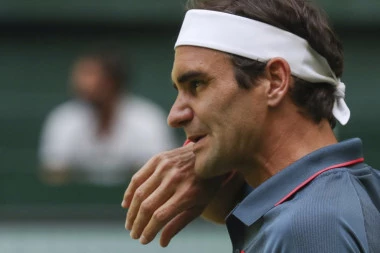 MUK PRED VIMBLDON: Federer ELIMINISAN!