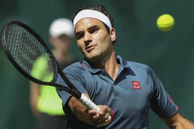 GOTOVO! ŠVAJCARSKA OČIMA NE VERUJE: Federer je UDARNA VEST!