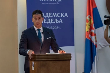 Ministar Udovičić apelovao na mlade da se vakcinišu