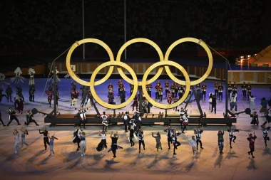 UMESTO MEDALJA, INVALIDSKA KOLICA: Najbizarnija situacija u istoriji Olimpijskih igara!