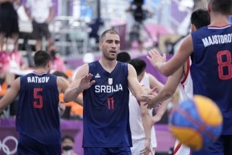 SRUŠEN VELIKI SAN: Šokantan poraz basketaša Srbije u polufinalu OI!