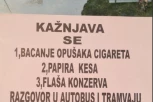 KAZNA ZA RAZGOVOR U VOZILIMA GSP I DO 10.000 DINARA! Oglasili se iz Grada Beograda povodom plakata izlepljenih na autobuskim stajalištima!
