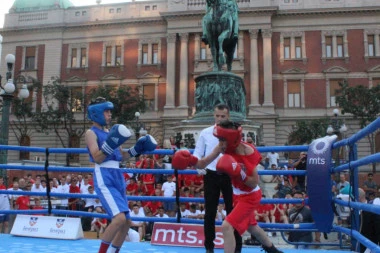 SPEKTAKL U BEOGRADU: Svetski dan boksa uz čas Roj Džonsa i bogat zabavni program!