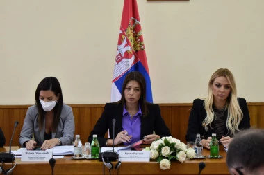 Ministarka Vujović predsedavala prvoj sednici Nacionalnog saveta za klimatske promene