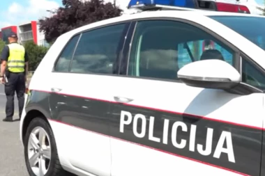 MLADIĆ BEŽAO OD POLICIJE, PA DROGU BACIO KROZ PROZOR: Epska potera u Banjaluci, uhapšenom zaplenili teške NARKOTIKE