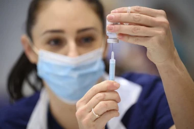 ČETVRTA DOZA VAKCINE PROTIV KOVIDA U SRBIJI: Evo koliko ljudi je do sad više nego imunizovano
