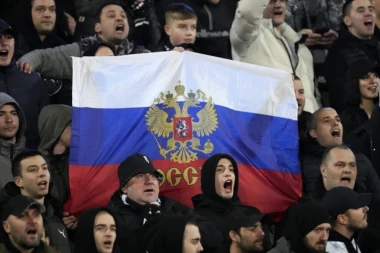 RAT NA TVITERU: Britanci u čudu, legenda engleskog fudbala stala u odbranu ruskih sportista!