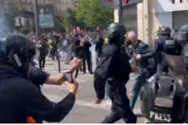 HAOS na PRVOMAJSKIM DEMONSTRACIJAMA u FRANCUSKOJ I ITALIJI! Policija i narod u žestokom obračunu! BIJU SE ČIM STIGNU!(VIDEO)