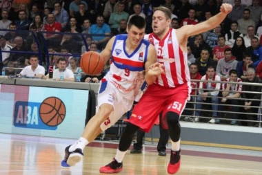 HITNA HOSPITALIZACIJA: Nakon operacije stanje se ZAKOMPLIKOVALO – Košarkaš ponovo PRIMLJEN u bolnicu!