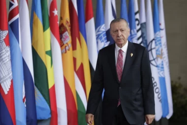 ERDOGAN JE JAK I PUN ENERGIJE: Turski predsednik nastavlja kampanju i predsedničke dužnosti