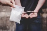 MUŠKARAC SA DVOJNIM DRŽAVLJANSTVOM UHAPŠEN ZBOG KOKAINA: Policija u njegovoj torbi pronašla više od jednog kilograma droge!