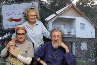 U GROB NIŠTA NEĆU PONETI! Zoran (77) mališanima obolelim od raka poklonio KUĆU, gest humanosti oduševio celu Srbiju! (FOTO, VIDEO)
