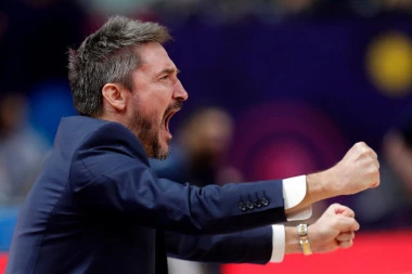 DOBIO ŠTA JE TRAŽIO: Poceko PRED Srbiju u BLISKOM SUSRETU SA BOKSERSKIM ŠAMPIONOM! Evo KAKO je PROŠAO!