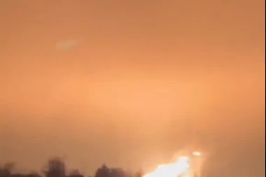 EKSPLOZIJA GASOVODA U LITVANIJI: Otvoreni plamen dostiže i do 50 metara visine