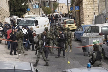 TERORISTIČKI NAPAD U JERUSALIMU? Umrlo šestogodišnje dete kada se napadač zakucao u autobusko stajalište