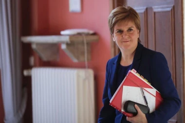 NAKON OSAM GODINA DALA OSTAVKU: Stardžon ide sa mesta premijerke Škotske