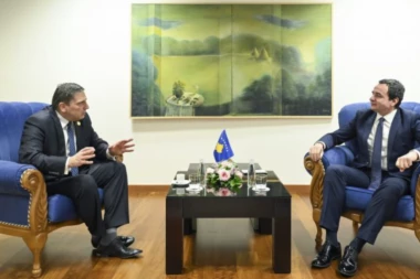 BRUKA SRPSKOG OPOZICIONARA: Nikola Sandulović čestitao Kurtiju "nezavisnost" Kosova! (FOTO)
