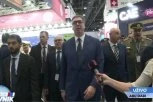 EMIRATI KUPUJU NAŠEG MILOŠA, CEO SVET SE NAORUŽAVA: Vučić obišao sajam naoružanja u Abu Dabiju