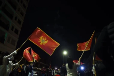 OVAKO JE CRNA GORA SLAVILA POBEDU MILATOVIĆA: Viorile se zastave u svim gradovima (VIDEO)