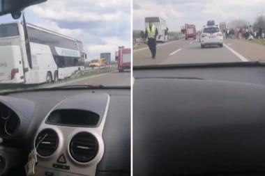 TEŠKA SAOBRAĆAJNA NESREĆA KOD KRAGUJEVCA: Autobus pun đaka sleteo s kolovoza, probio zaštitnu ogradu - sumnja se da je vozaču pozlilo (FOTO/VIDEO)