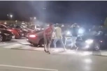 Mercedesom od 200.000 evra pokosio ljude na parkingu! Novi snimak teške nesreće u Zagrebu! LJUDI LETELI U VAZDUH! (UZNEMIRUJUĆE)