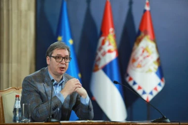 PREDSEDNIK SUTRA SA AHMEDOM AFATOM: Vučić se sreće sa ministrom spoljnih poslova Alžira u Palati Srbija