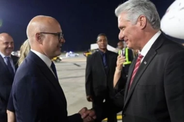 KUBANSKI PREDSEDNIK STIGAO U SRBIJU! Na aerodromu ga dočekao ministar Vučević (VIDEO)