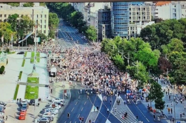 FOTKA IZ VAZDUHA: Evo koliko je okupljenih na političkom protestu u Beogradu (FOTO)