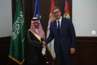 "TURIZAM JE JEDAN OD NAJBOLJIH NAČINA ZA POVEZIVANJE DVE ZEMLJE"! Vučić se sastao sa ministrom turizma Kraljevine Saudijske Arabije Ahmedom bin Akilom el-Hatibom! (FOTO)