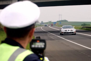 OPREZ, VOZAČI! Nova akcija saobraćajne policije - neprekidno će se meriti brzina vozila, USPORITE!