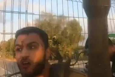 HAMASOVAC SNIMIO SOPSTVENU SMRT: Teroristički napad na izraelsko naselje zabeležio na kameri, pucali su u sve što se mrda! (UZNEMIRUJUĆI VIDEO)