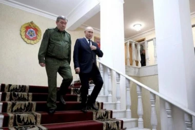 PUTIN IZNENADA POSETIO OVU OBLAST! Gerasimov ga odmah izvestio o situaciji na frontu - generali zatečeni?!