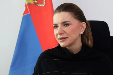 NA LISTI LEKOVA RFZO NOVI INOVATIVNI LEKOVI ZA NAJTEŽE BOLESTI Najskuplji na svetu i boljih nema! ONKOLOŠKI PACIJENTI PLAKALI OD SREĆE KAD SU ČULI DA ĆE BITI BESPLATNI!