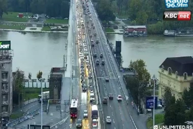 KOLAPS SVUDA U BEOGRADU! Kolone na mostovima, krkljanac u centru grada, mili se u OVOM delu Novog Beograda! (FOTO)