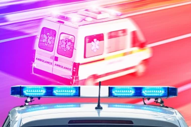 UŽAS KOD BELE PALANKE: Prevrnuo se kombi sa 32 migranta, dvadesetoro zbrinuto u bolnici!