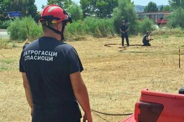 POŽAR NA NAPUŠTENOJ FARMI KOD ZAJEČARA: Vatrogasci lokalizovali vatrenu stihiju u Rgotini