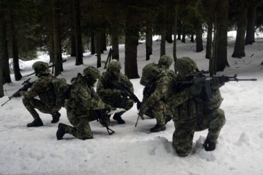 TRENING IZVIĐAČKIH JEDINICA NA KOPAONIKU: Obuka Kopnene vojske u zimskim uslovima