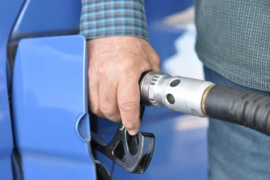 POSKUPELO GORIVO: I benzin i dizel imaju veću cenu u odnosu na prethodnu nedelju