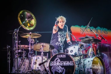 ROK SCENA U SUZAMA: Preminuo bubnjar benda Scorpions! Članovi benda se oprostili POTRESNIM REČIMA