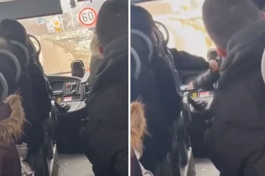 DRAMA U AUTOBUSU NA PUTU SOPOT - BEOGRAD: Predstavio se kao policajac, a onda pokušao da uradi OVO - vozač u šoku, građani ogorčeni (VIDEO)