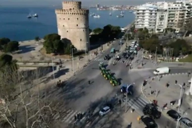 OPŠTI HAOS NA ULICAMA SOLUNA! Traktori blokirali grad - čeka li Grčku nemački i francuski scenario? (VIDEO)