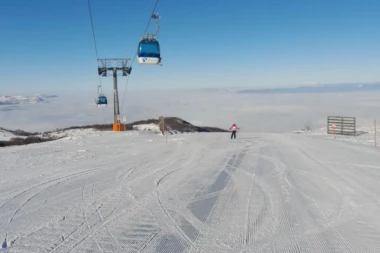 USPEŠNA SEZONA SKIJANJA: JP Skijališta Srbije pripremila ski centre na vreme (FOTO)