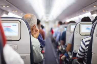 DA LI BI TREBALO APLAUDIRATI NAKON SLETANJA? Mišljenja su podeljena, ali EVO ŠTA KAŽE PILOT