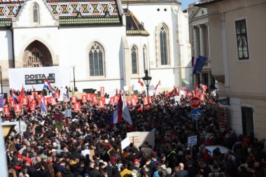 ''DOSTA JE! DOLE HDZ, HOĆEMO IZBORE! Veliki antivladin protest u Zagrebu: ''Vreme je za otpor!'' (FOTO/VIDEO)