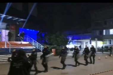 "RATNO STANJE" U NIŠU: OGROMNE policijske snage pred večiti derbi! (VIDEO)