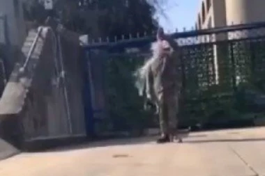 "NEĆU DA BUDEM SAUČESNIK U GENOCIDU": Preminuo američki vojnik koji se spalio ispred Ambasade Izraela (VIDEO)