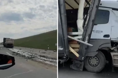 DVA UDESA ZA SAMO 5 KILOMETARA! Jezive scene na auto-putu Beograd - Novi Sad, delovi kamiona svuda po putu! (VIDEO)