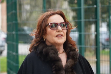 ANA BEKUTA NON STOP IDE KOD PSIHOLOGA?! Otkriveno u kakvom je stanju pevačica, evo zbog čega više ne želi da gostuje po emisijama!